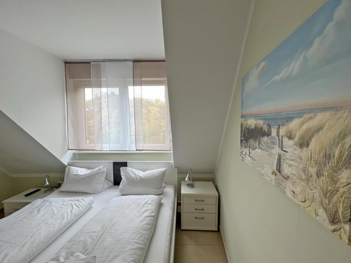 Ferienwohnung Hafenblick - Wunderbare Erholung Am Hafen Norddeich  Exterior photo